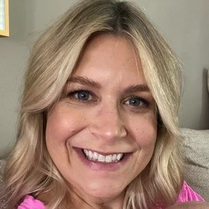 Meet your Posher, Elaine